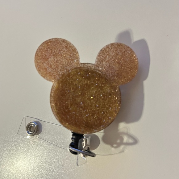 Let’s customize your own badge reel!! - Picture 2 of 4